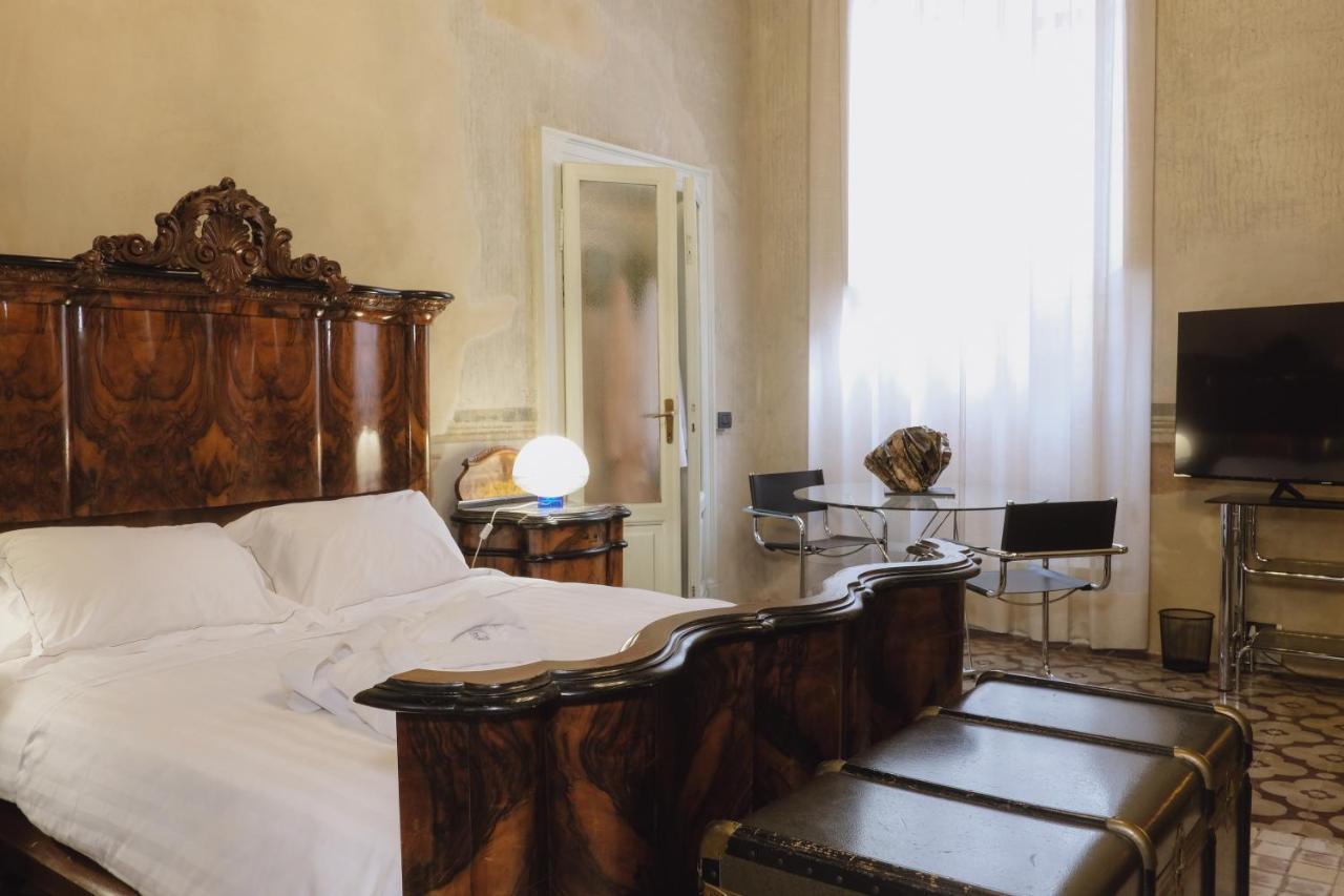 Foresteria Palazzo Guazzoni Zaccaria Cremona Luaran gambar